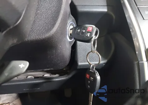 2016 Toyota Camry Se z USA, uszkodzony, nr VIN 4T1BF1FK9GU194273